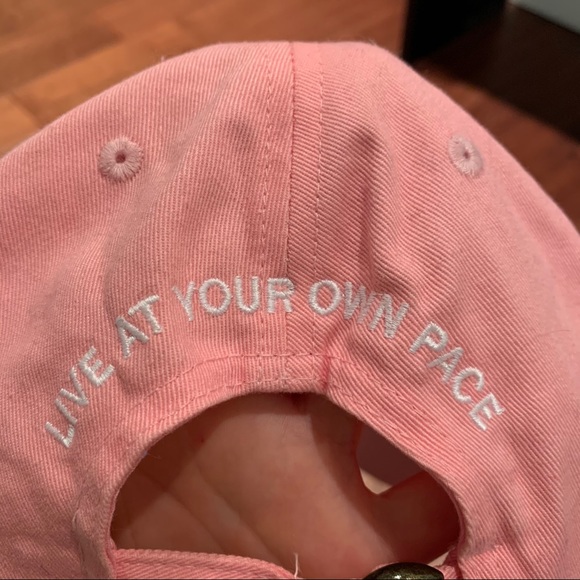 Pink baseball hat - Picture 2 of 3